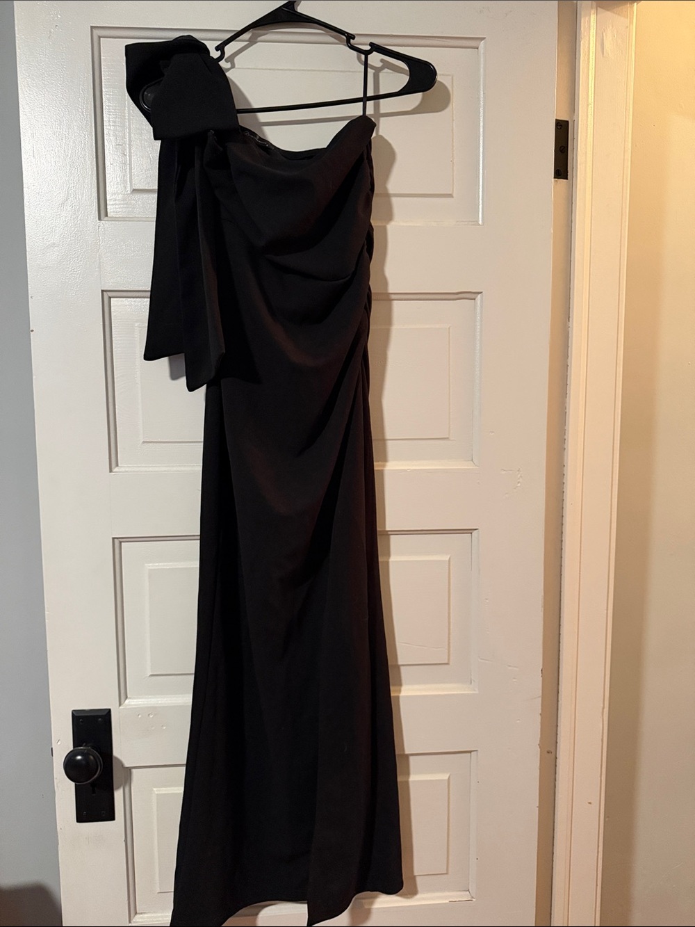 One-Shoulder Black Evening Gown with Bow Accent